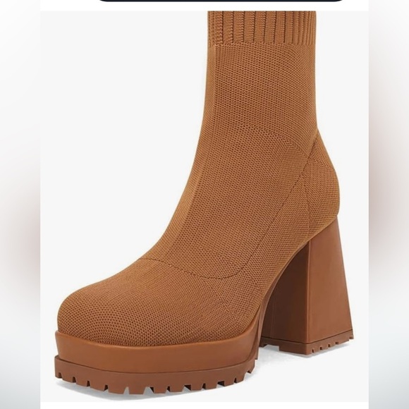 NEW Sock Boots Platform Chunky Heel Booties Square Toe Slip size 8 - Picture 1 of 7